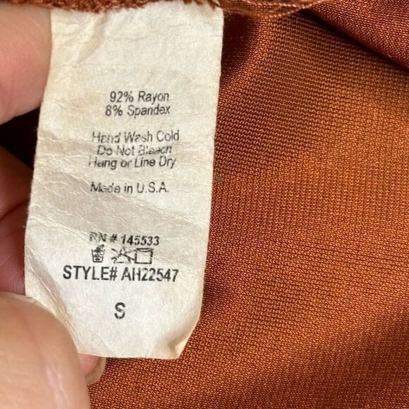 W5 velvet open front jacket with tie cuffs in a deep fall rust color size S - Picture 10 of 10